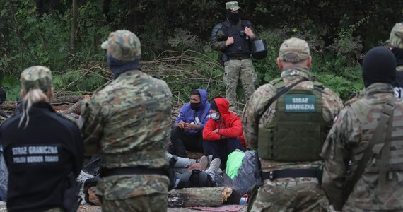 Strona polska nie zwróciła się do tej pory do Frontexu o pomoc na granicy polsko-białoruskiej, ale jesteśmy na to przygotowani - powiedział PAP rzecznik Europejskiej Agencji Straży Granicznej (Frontex) Piotr Świtalski. Straż Graniczna informuje, że na razie na tej granicy nie potrzebuje pomocy ze strony Frontexu.