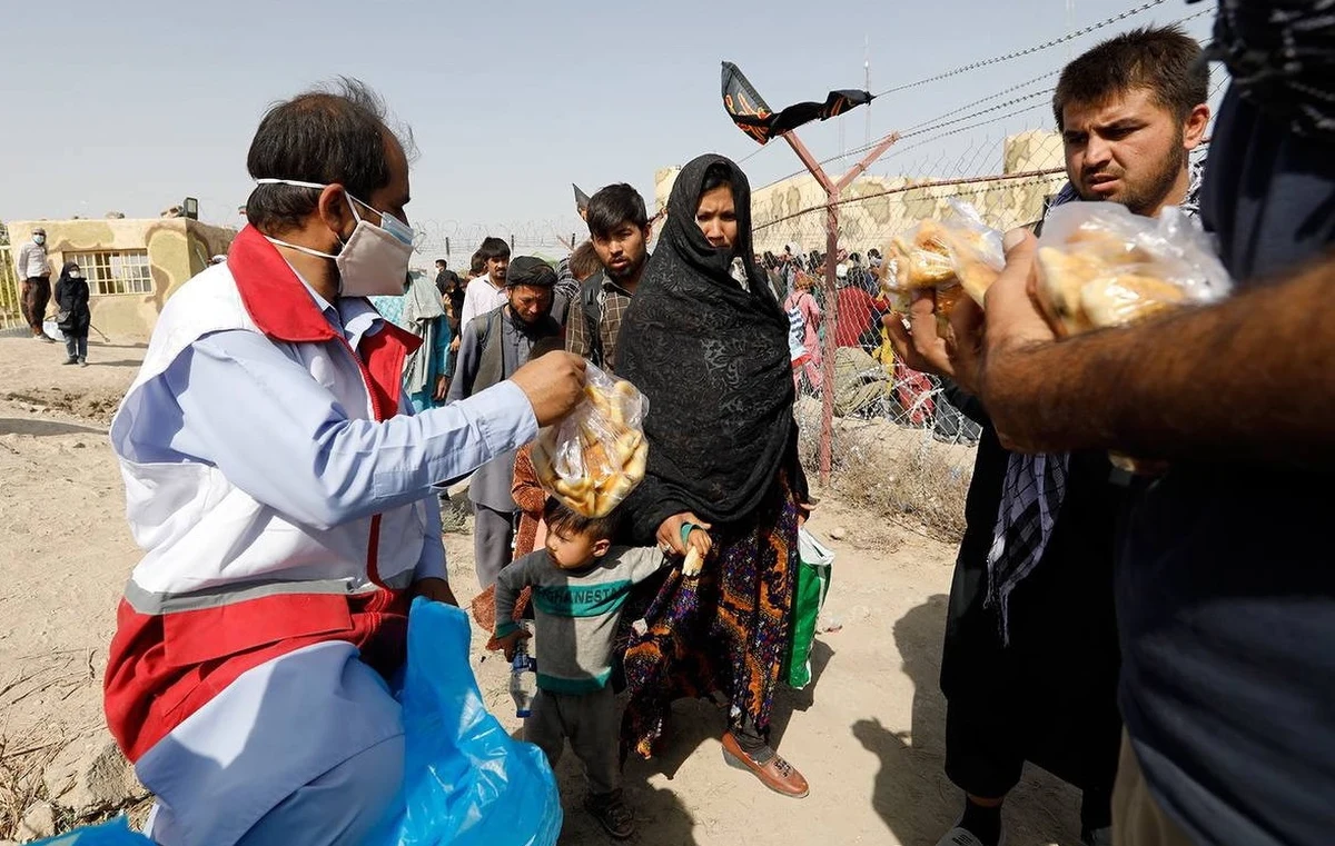 Nie ma natychmiastowego ryzyka fal migracyjnych z Afganistanu w stronę Europy - uważa Wysoki Komisarz Narodów Zjednoczonych ds. Uchodźców (UNHCR) Filippo Grandi. Jego zdaniem będzie to przede wszystkim migracja regionalna, do sąsiednich krajów.