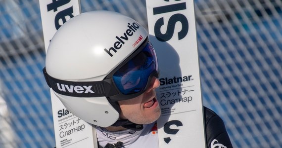 Simon Amman - czterokrotny mistrz olimpijski w skokach narciarskich - doznał kontuzji kostki na treningu w tunelu aerodynamicznym. Czeka go teraz kilka tygodni przerwy od skoków. 