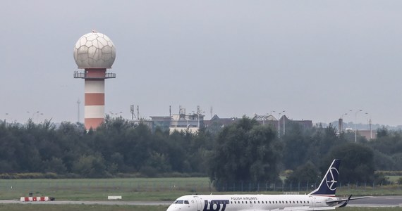 Po godz. 7 na warszawskim lotnisku im. Chopina wylądował szósty samolot LOT z osobami ewakuowanymi z Afganistanu. Na pokładzie było około 80 osób.