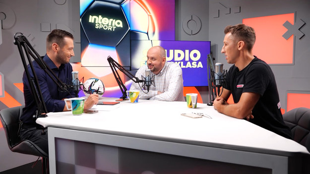 W piątym odcinku programu "Studio Ekstraklasa" gośćmi Sebastiana Staszewskiego byli prezes Rakowa Częstochowa Wojciech Cygan oraz stały ekspert programu Radosław Majewski. 