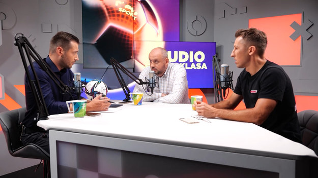 W piątym odcinku programu "Studio Ekstraklasa" gośćmi Sebastiana Staszewskiego byli prezes Rakowa Częstochowa Wojciech Cygan oraz stały ekspert programu Radosław Majewski. 