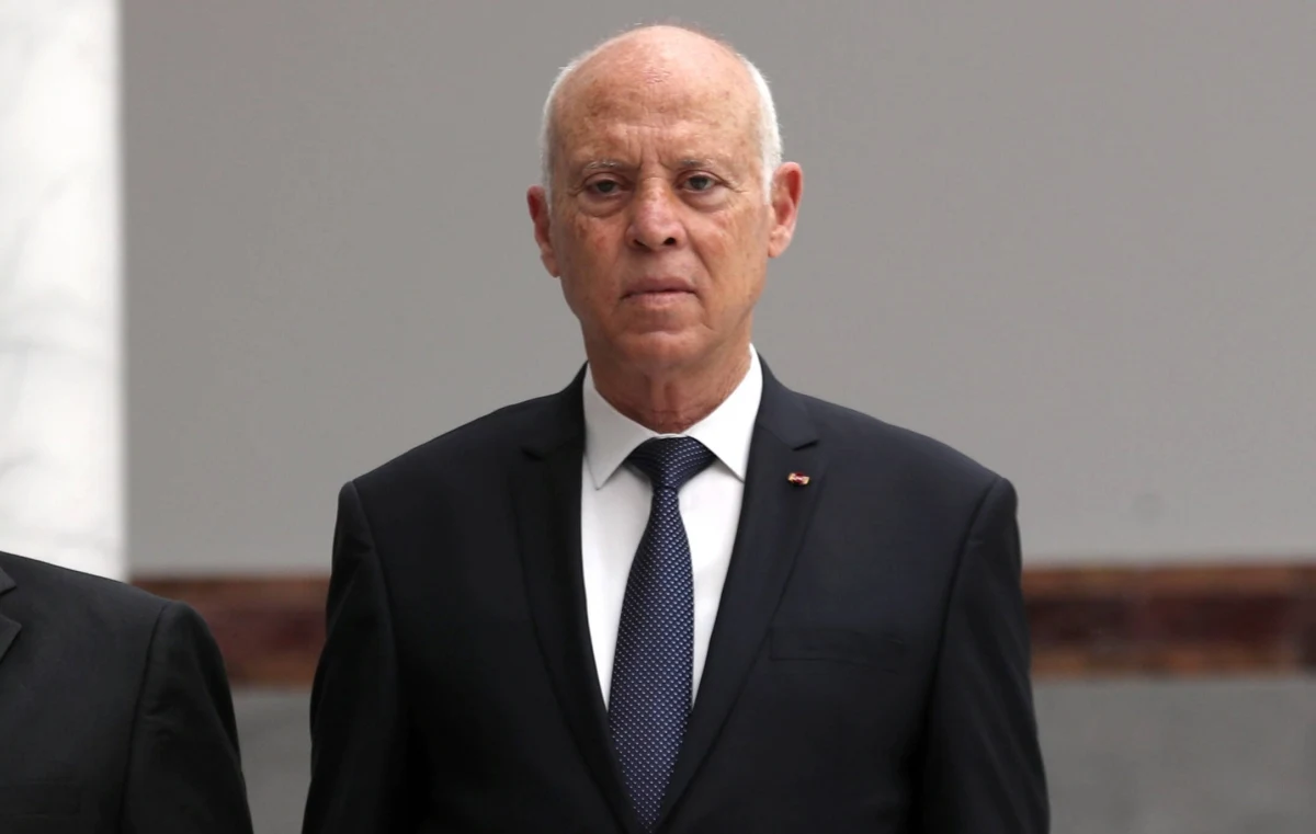 ​Prezydent Tunezji Kais Saied przedłużył zawieszenie parlamentu do odwołania - poinformowało jego biuro prasowe. Przedłużył także zawieszenie immunitetu posłów. Od miesiąca Tunezję paraliżuje kryzys polityczny, który nałożył się na trwające od dłuższego czasu problemy gospodarcze.