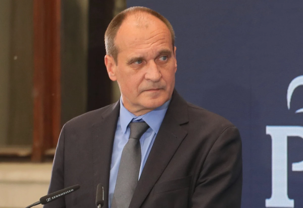 We wrześniu ruszy zespół, który miałby wypracować zmiany w ordynacji wyborczej i takie przepisy, aby każdy obywatel RP mógł mieć nadane indywidualne, bierne prawo wyborcze - powiedział PAP lider Kukiz'15 Paweł Kukiz. Do zespołu mają być zaproszeni członkowie wszystkich opcji politycznych. 