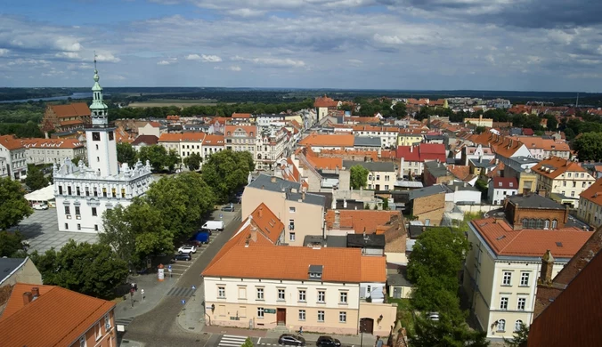 Chełmno: Rozbił szybę głową dziecka. Trwają poszukiwania 