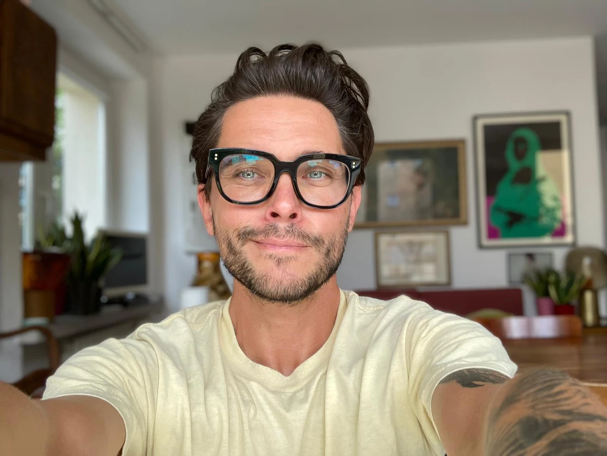 Polski reżyser Tomasz Wasilewski, projektantka kostiumów "Gry o tron" Gemma Jackson i producentka Lee Magiday ocenią filmy w ramach konkursu głównego "Wytyczanie Drogi" podczas 14. Festiwalu Mastercard Off Camera. Międzynarodowe jury wybierze najlepszy pełnometrażowy film, który wyróżniony zostanie Krakowską Nagrodą Filmową. Do kogo trafi 25.000 USD przekonamy się 11 września.

