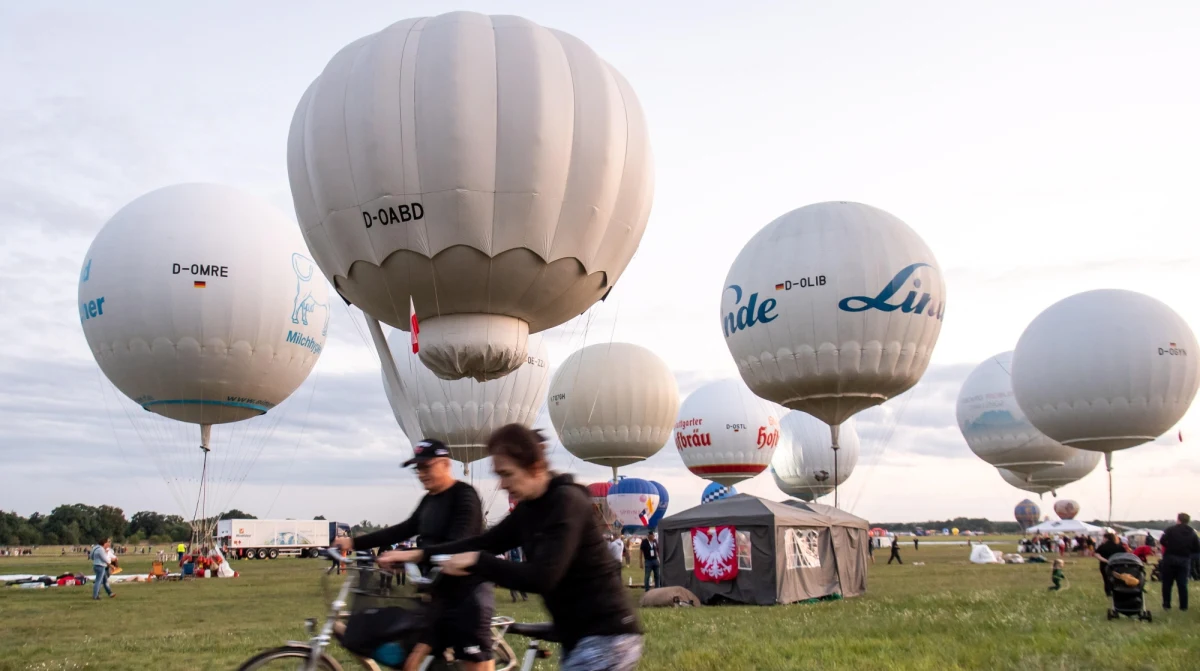 Szwajcarzy Kurt Frieden i Pascal Witprachtiger zwyciężyli w 64. edycji Pucharu Gordona Bennetta. W najbardziej prestiżowych zawodach balonowych globu czwarte miejsce zajęli Polacy - Krzysztof Zapart i Adam Ginalski. 