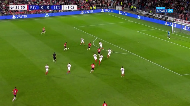 24 sierpnia na Philips Stadion w Eindhoven odbył się mecz rozgrywek Ligi Mistrzów pomiędzy drużynami PSV a Benficy Lizbona. Starcie zakończyło się remisem 0-0. Ponieważ w pierwszym pojedynku także wygrała ta drużyna 2-1, więc to ona wywalczyła awans. Spotkanie obejrzało 21 855 widzów.
