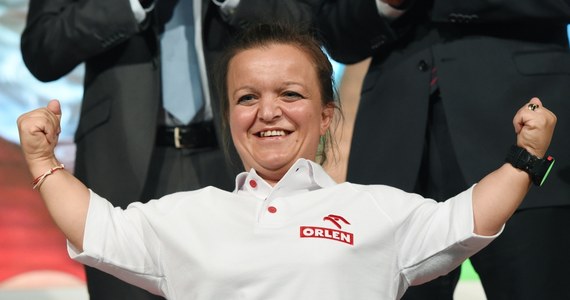 Justyna Kozdryk wywalczyła brązowy medal igrzysk paraolimpijskich w Tokio w podnoszeniu ciężarów w kat. 45 kg. 41-letnia polska sztangistka uzyskała 101 kg, a złoty krążek zdobyła młodsza o rok Nigeryjka Latifat Tijani - 107 kg.