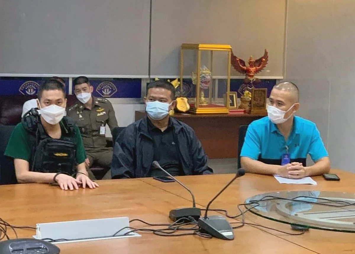 Skandal w tajlandzkiej policji. Funkcjonariusze torturami zmuszali do zeznań podejrzanego o handel narkotykami. Mężczyzna zmarł uduszony założonym na głowę workiem foliowym. Po ujawnieniu w mediach nagrania z tego makabrycznego przesłuchania, zatrzymano między innymi szefa lokalnej policji, znanego jako "Joe Ferrari".  