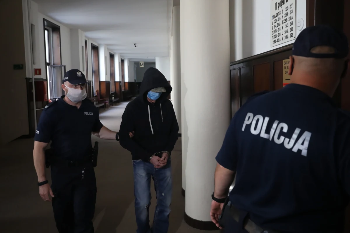 Jest zażalenie Prokuratury Okręgowej w Krakowie na decyzję sądu o zwolnieniu z aresztu trzech mężczyzn - byłych członków brutalnego gangu karateków - oskarżonych o zabójstwo małżeństwa Jaroszewiczów.