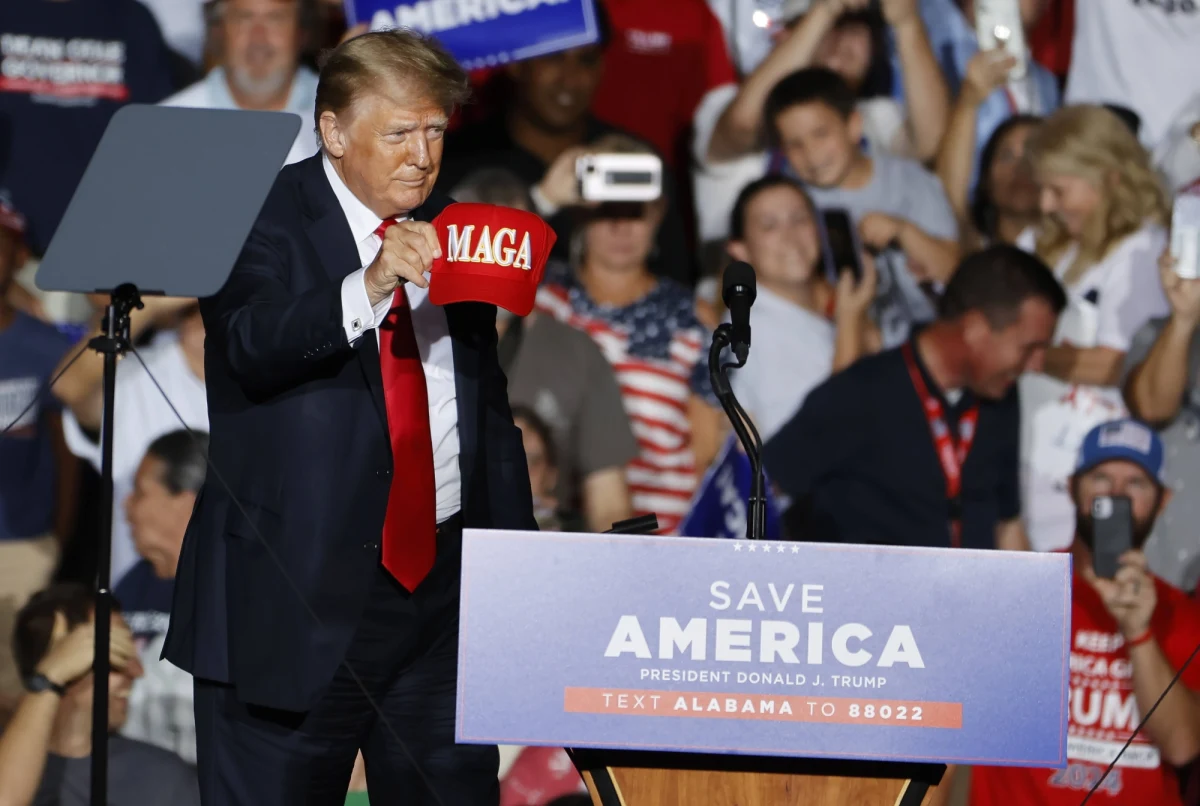 ​Sposób przeprowadzenia wyjścia USA z Afganistanu był "najgłupszym ruchem w historii" Ameryki, a wojskowi dowódcy i prezydent Joe Biden skupieni są bardziej na lewicowej ideologii niż bezpieczeństwie - stwierdził w wywiadzie dla Fox News były prezydent Donald Trump.