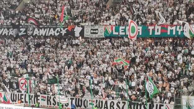 Legia Warszawa pokonała Slavię Praga 2-1 i zagra w fazie grupowej Ligi Europy! Na podobny sukces czekała pięć lat, odkąd w sezonie 2016/17 walczyła w Lidze Mistrzów. Wyeliminowanie mistrza Czech to największy sukces w pucharach trenera Legii Czesława Michniewicza. Obok fantastycznych piłkarzy, to on jest największym architektem tego sukcesu!

