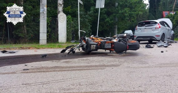​Mimo reanimacji zmarł motocyklista, który na skrzyżowaniu ul. Stołecznej z Sobieskiego w Piasecznie (Mazowieckie) zderzył się z samochodem osobowym - poinformował PAP rzecznik Komendy Powiatowej Policji w Piasecznie Jarosław Sawicki.