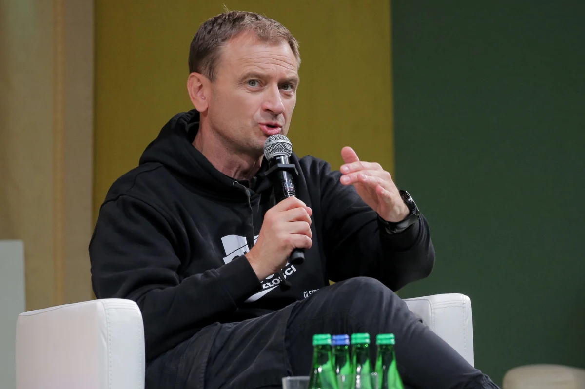 Być może Kościół powinien zostać ukarany za wypowiedzenie posłuszeństwa państwu i nadmierny sojusz z obecną władzą - powiedział poseł KO Sławomir Nitras podczas Campusu Polska Przyszłości. Mówił też, że nie wie, jak Donald Tusk chce spowodować, by po porażce PiS "sędziowie przestali być sędziami". 