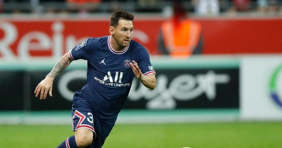 Lionel Messi zadebiutował w niedzielny wieczór w barwach Paris Saint-Germain. Argentyński piłkarz wszedł na boisko w 66. minucie wyjazdowego meczu ze Stade Reims w 4. kolejce francuskiej ekstraklasy, a jego drużyna wygrała 2:0. Obie bramki już wcześniej zdobył Kylian Mbappe.