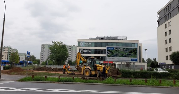 Budowa linii tramwajowej na Górkę Narodową w Krakowie wchodzi w kolejny etap. To oznacza zmianę organizacji ruchu i utrudnienia przy pętli tramwajowo-autobusowej Krowodrza Górka.