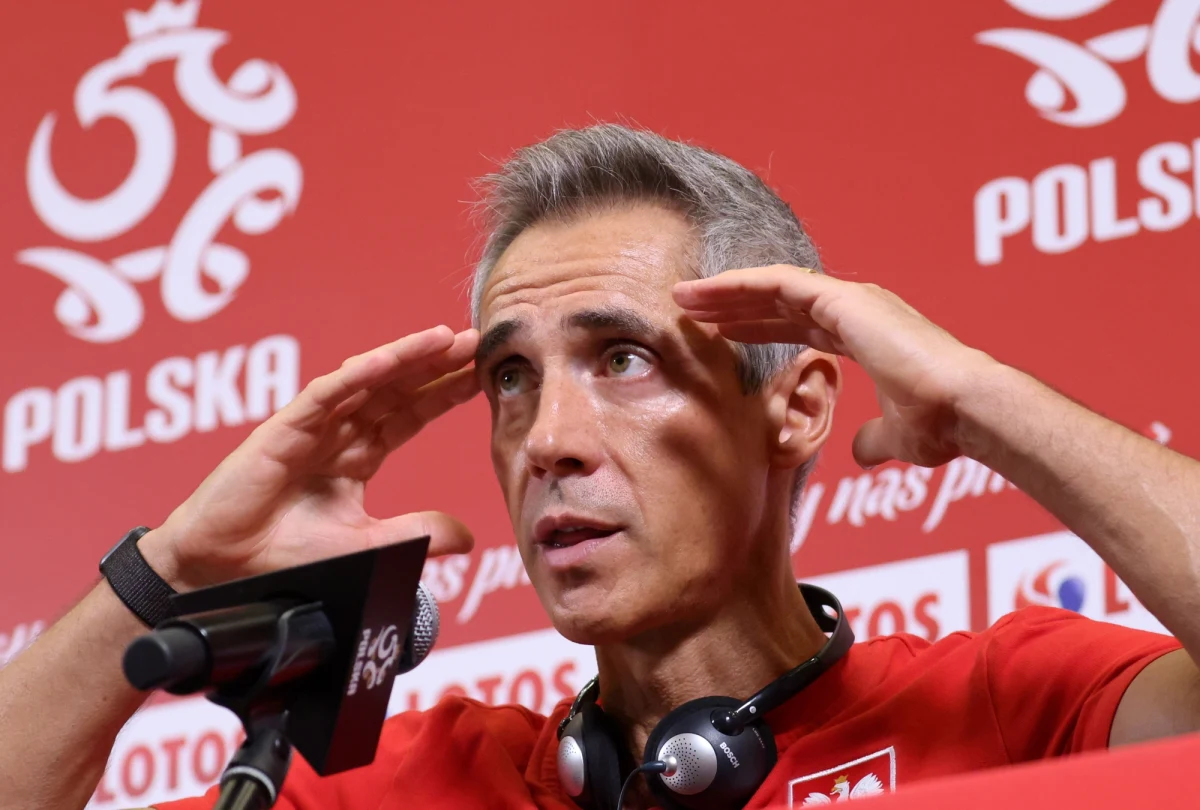 Paulo Sousa ma ogromne problemy przed wrześniowymi meczami piłkarskiej reprezentacji Polski w eliminacjach do mistrzostw świata w Katarze. Oprócz Krzysztofa Piątka i Piotra Zielińskiego kilku kolejnych piłkarzy ma problemy zdrowotne.
