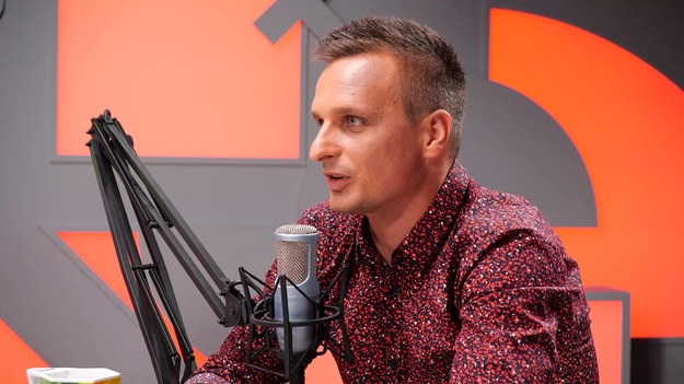 W szóstym odcinku programu "Studio Ekstraklasa" gośćmi Sebastiana Staszewskiego byli Bartosz Kapustka i Sławomir Peszko. W każdym odcinku eksperci podsumowują najciekawsze wydarzenia kolejki PKO Bank Polski Ekstraklasy. Oglądaj w każdy poniedziałek o 20:00 NA ŻYWO w Interii! Partnerem projektu jest PKO Bank Polski.