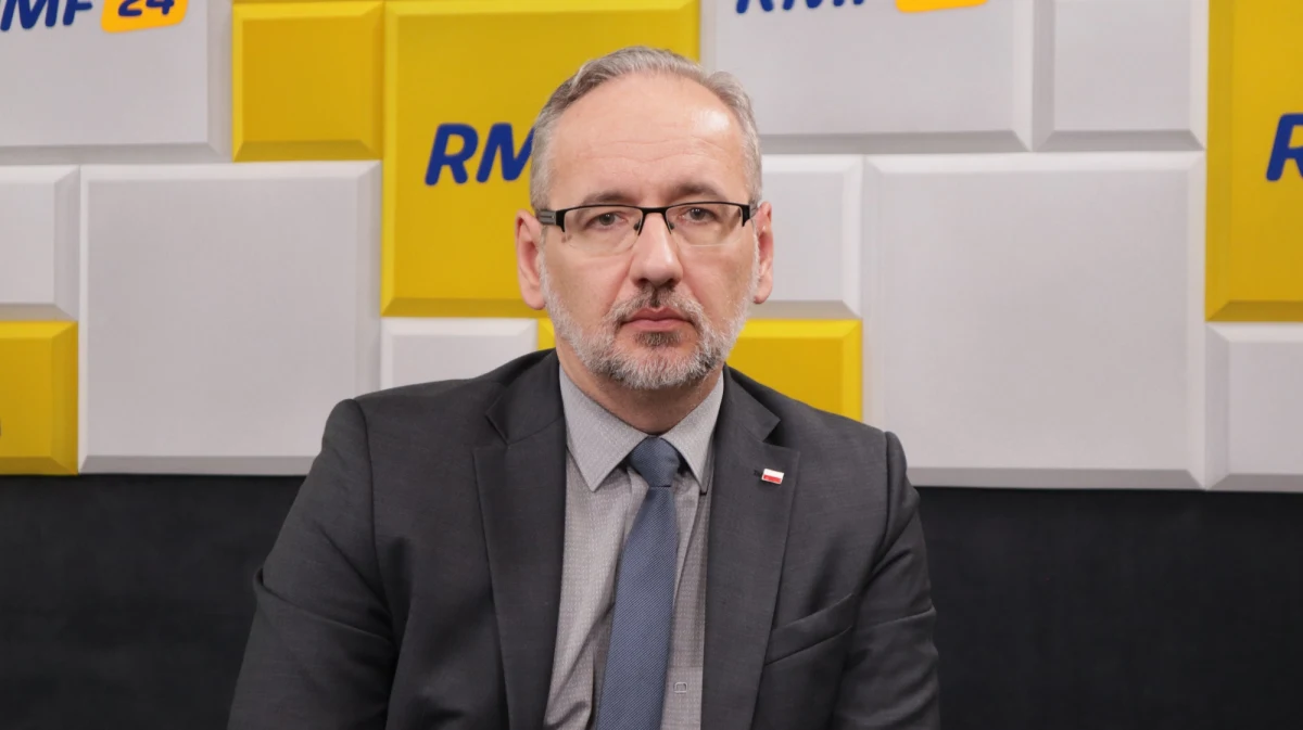 "Będziemy robili wszystko, żeby nauczanie stacjonarne było jak najdłużej, założenie jest takie, żeby nie było przerwy w stacjonarnej nauce" - zadeklarował w pierwszym dniu szkoły, a jednocześnie pierwszej powakacyjnej Porannej rozmowie w RMF FM minister zdrowia. Adam Niedzielski zaznaczył, że pandemia może jednak te plany pokrzyżować. 