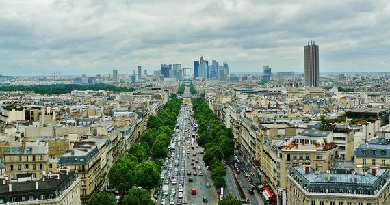 Paryskie władze podjęły decyzję o wprowadzeniu ograniczenie prędkości do 30 km na godzinę. Jak argumentują, chodzi o bezpieczeństwo na ulicach i środowisko.