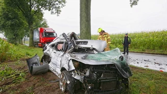 Wielkopolskie: Zginęli w wypadku samochodowym. Dzień przed ślubem