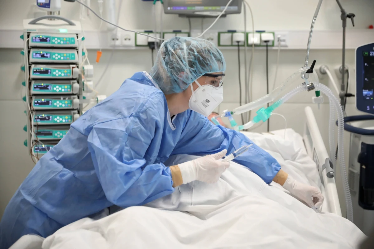 349 nowych zakażeń koronawirusem i 5 kolejnych zgonów z powodu Covid-19 wykryto w Polsce minionej doby - poinformowało Ministerstwo Zdrowia.