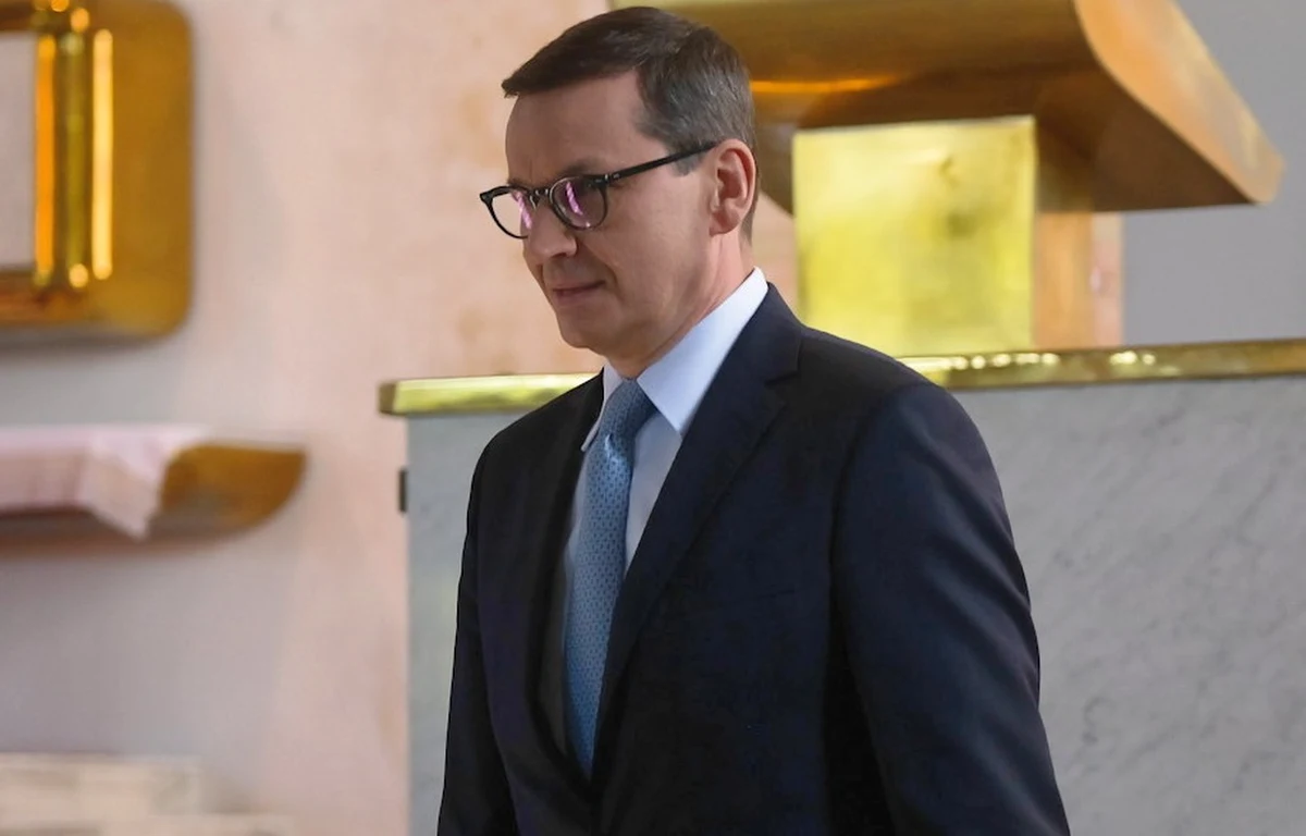 Nikt nie będzie nas pouczał, czym jest demokracja i praworządność, gdyż Polska ma bardzo długą i szlachetną historię walki z wszelkiego rodzaju totalitaryzmami i despotami - podkreślił w piątek premier Mateusz Morawiecki.