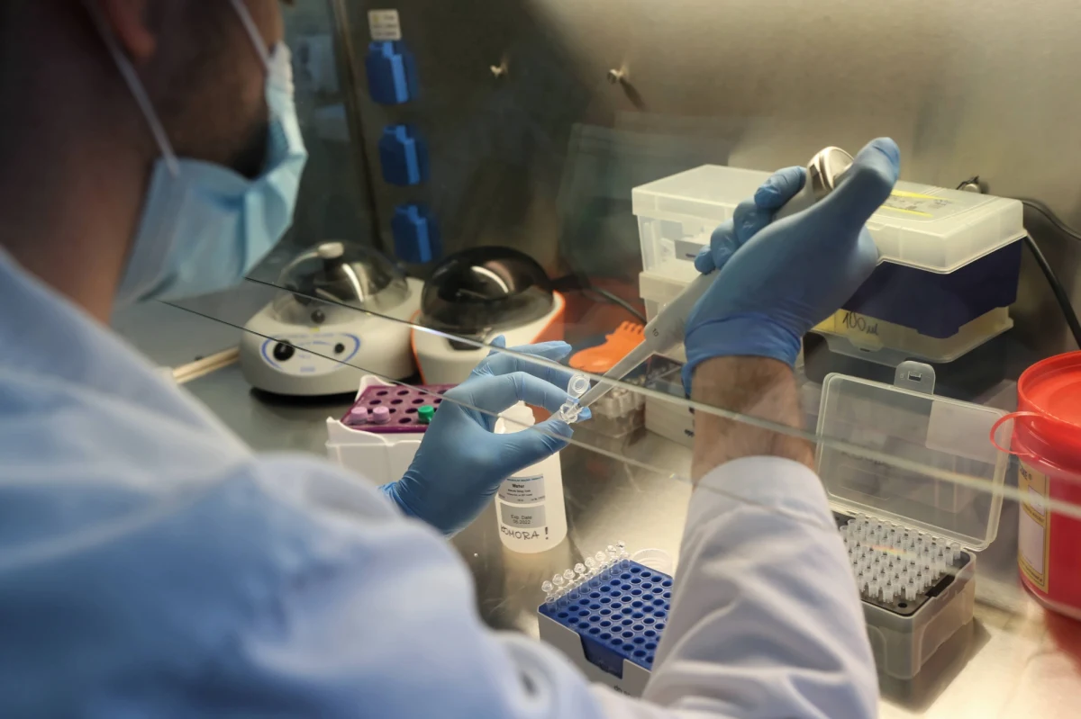 Ministerstwo Zdrowia poinformowało o 389 nowych zakażeniach koronawirusem. Zmarło 7 osób chorujących z Covid-19.