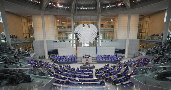 Rosja ponosi odpowiedzialność za ataki na Bundestag - oświadczyło MSZ w Berlinie. Po kolejnej fali cyberataków na niemieckich polityków i parlamentarzystów rząd niemiecki wezwał Rosję do zaprzestania tych działań – informuje agencja dpa.