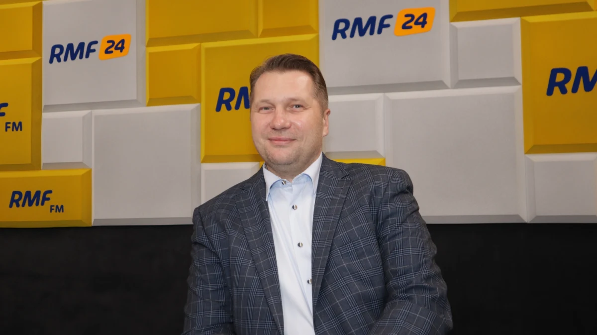 "Poziom zakłamania ludzi, którzy twierdzą, że w Polsce są strefy wolne od LGBT jest porażający"- mówi minister edukacji i nauki Przemysław Czarnek. Jak zaznacza: jeśli UE wstrzyma środki to wykaże swoją niepraworządność. "Niepraworządność UE bije w oczy i my musimy na to reagować" - podkreśla. 