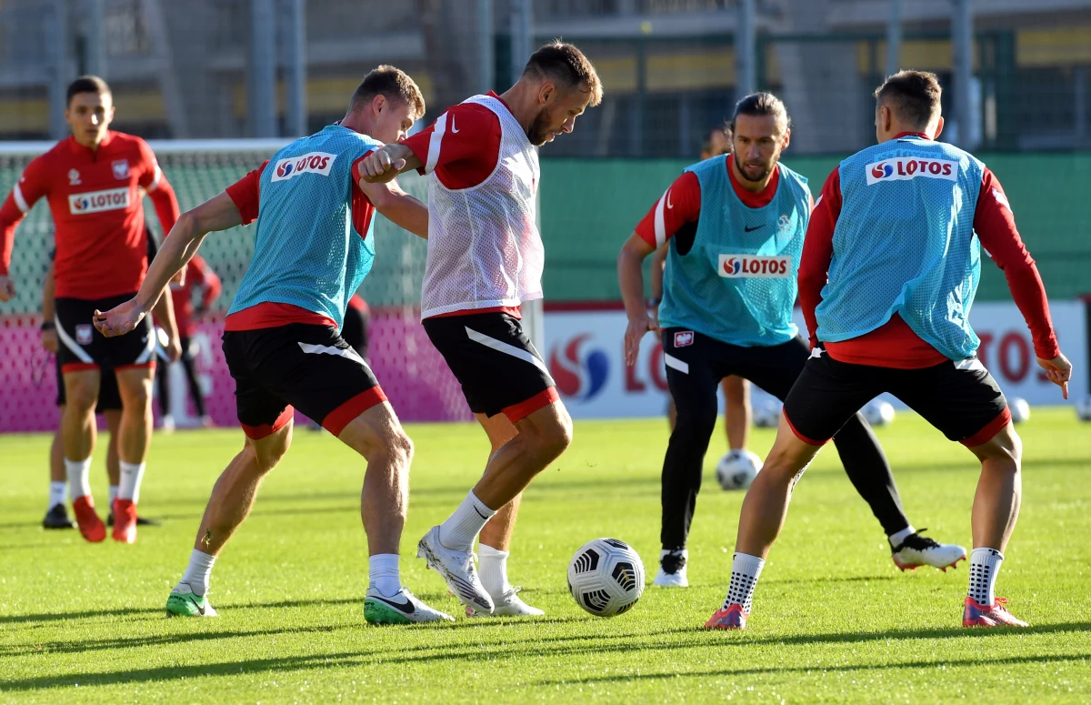 Anglicy mają trzy jedenastki; druga i trzecia mogłyby walczyć w fazie pucharowej wielkiego turnieju – mówi Andrzej  Twarowski. Komentator Canal+ i znawca angielskiej piłki parafrazuje w ten sposób słowa Adama Buksy, ale też ostrzega przed Anglikami, którzy jego zdaniem, dysponują najlepszym w historii pokoleniem piłkarzy. Już jutro z wicemistrzami Europy o cenne punkty w eliminacjach do mundialu zagra reprezentacja Polski. Pomóc ma stadion PGE Narodowy, na którym nie przegraliśmy od ponad siedmiu lat! Czy twierdza Narodowy może wreszcie upaść? M.in. o to Andrzeja Twarowskiego pytał Paweł Pawłowski z redakcji  sportowej  RMF FM.