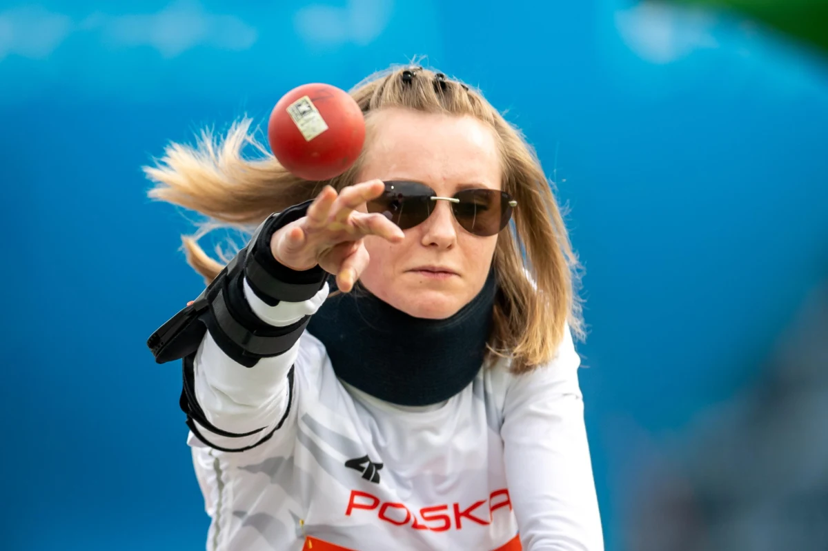 Róża Kozakowska jest kolejną zawodniczką, która dołączy do drużyny PKN Orlen - poinformował Daniel Obajtek. Na zakończonych niedawno igrzyskach paraolimpijskich w Tokio 32-latka zdobyła dwa medale.