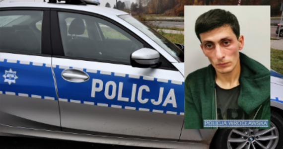Policja opublikowała wizerunek mężczyzny podejrzewanego o kradzież, który w niedzielę uciekł przed wrocławskimi funkcjonariuszami. Podczas próby zatrzymania kierowcy policjanci oddali strzał w kierunku opon jego pojazdu.