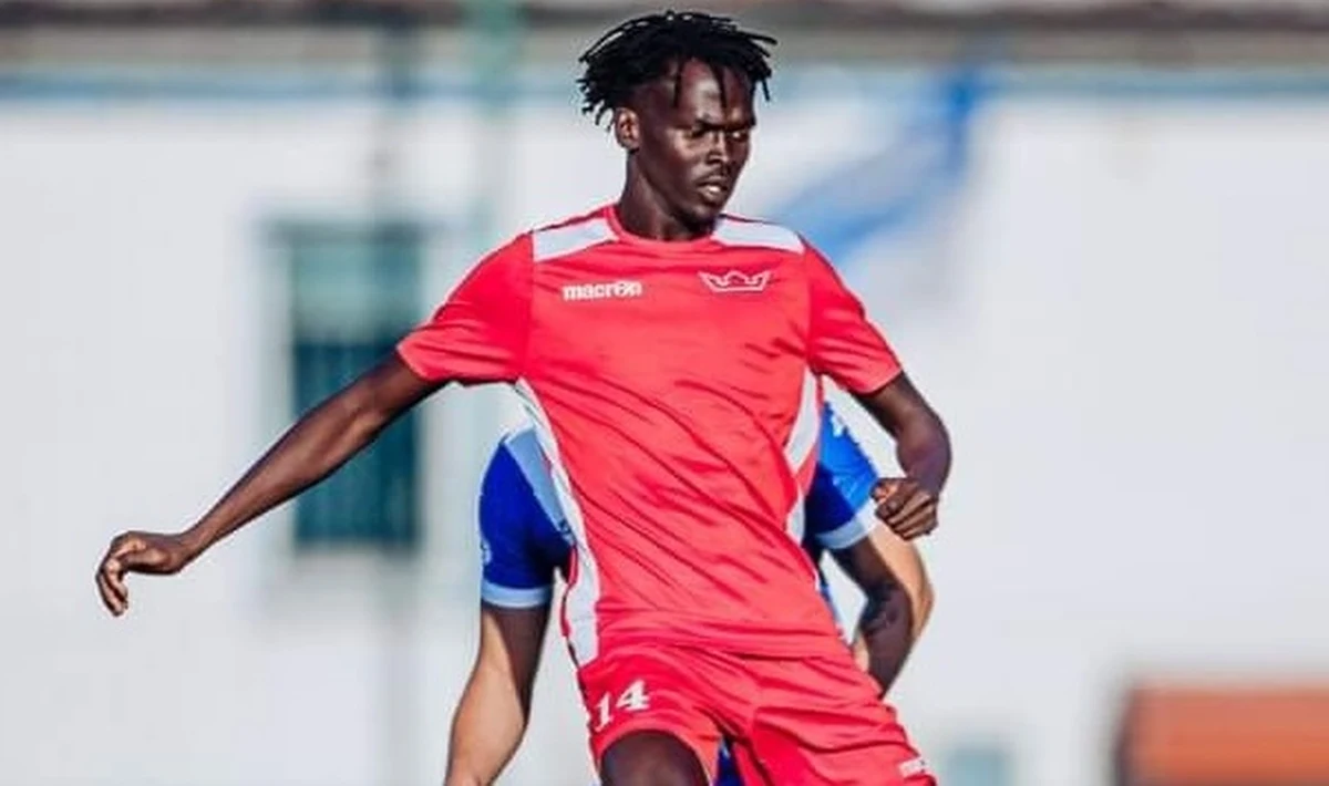 ​Śledczy badają sprawę pobicia czarnoskórego piłkarza w Poznaniu. Jak nieoficjalnie dowiedział się "Głos Wielkopolski", napastnicy zaatakowali sportowca przez dziewczynę.