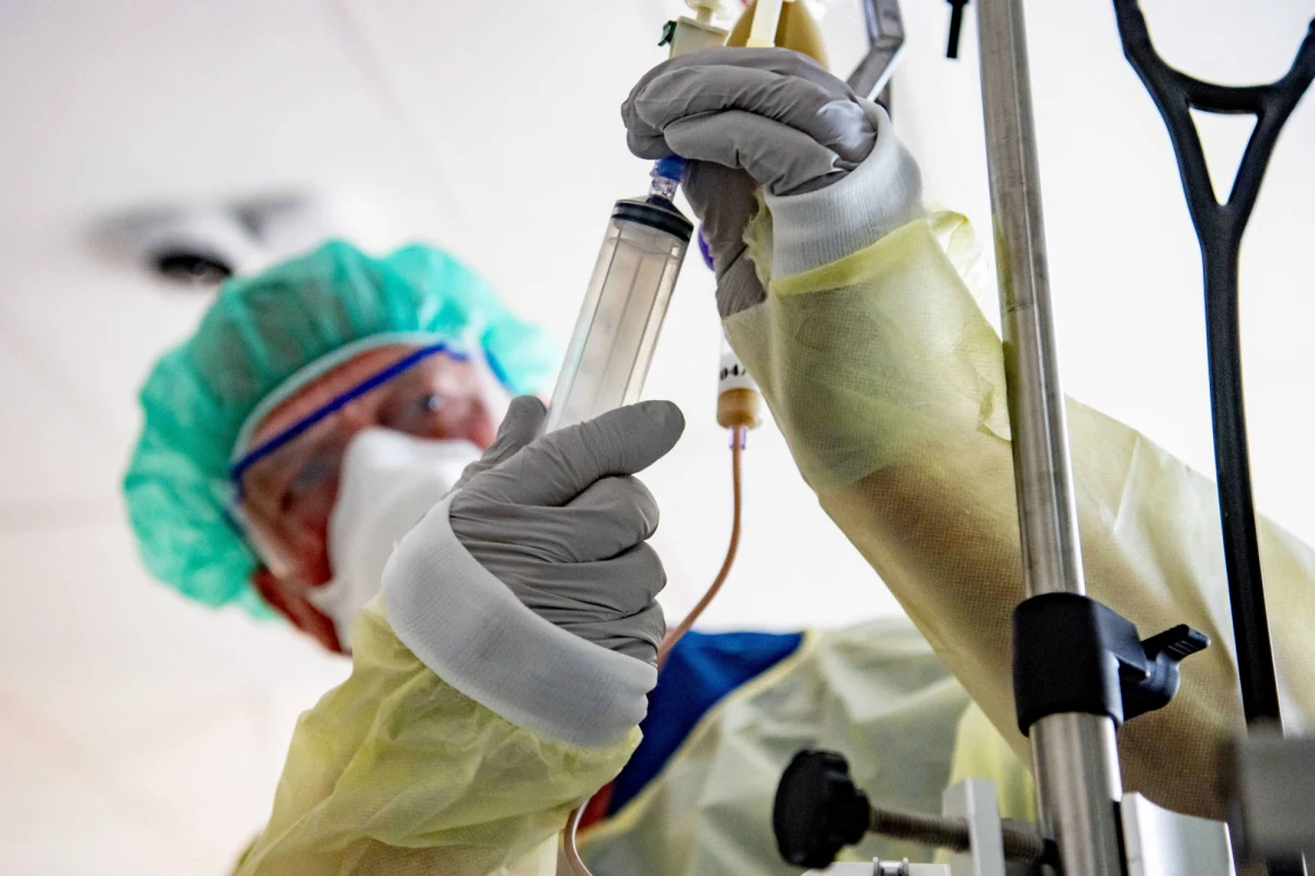 W ciągu ostatniej doby odnotowano 533 nowe przypadki zakażenia korowirusem - najwięcej było ich w województwach mazowieckim i lubelskim. W szpitalach przebywa 588 pacjentów. 11 osób chorych na Covid-19 zmarło. To najnowsze statystyki dotyczące epidemii w Polsce, które przekazało Ministerstwo Zdrowia. 