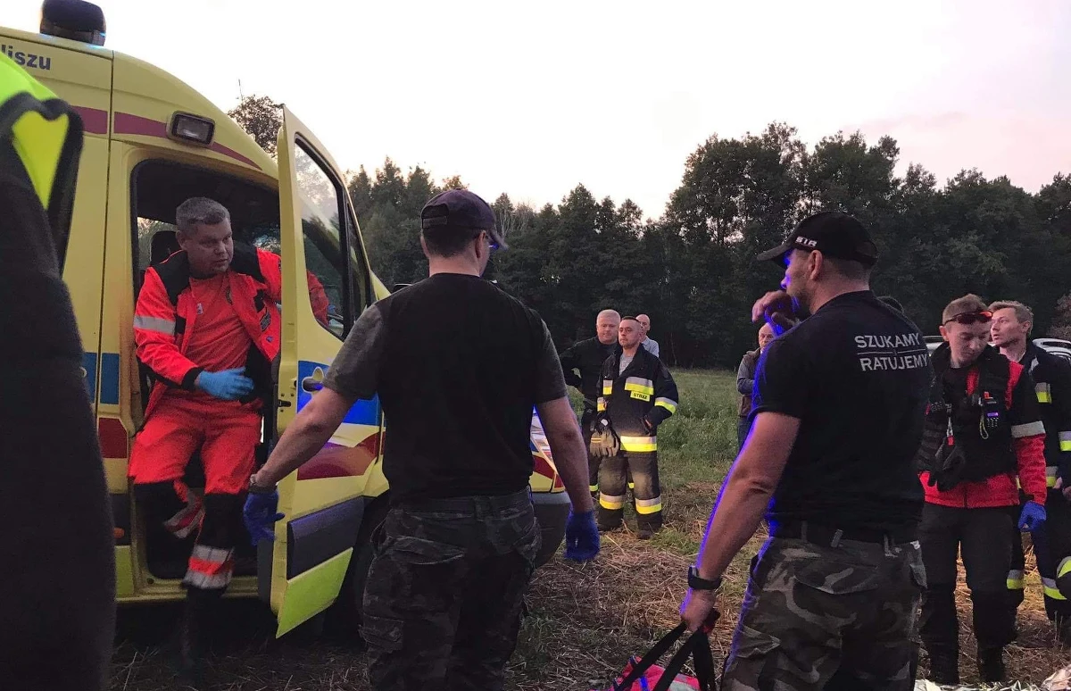 ​80-letni mężczyzna w gminie Blizanów w Wielkopolsce wyszedł na grzyby i tam zasłabł. Zdążył zadzwonić do rodziny i powiedzieć, że "zaraz umrze pod amboną". Na pomoc ruszyły służby.