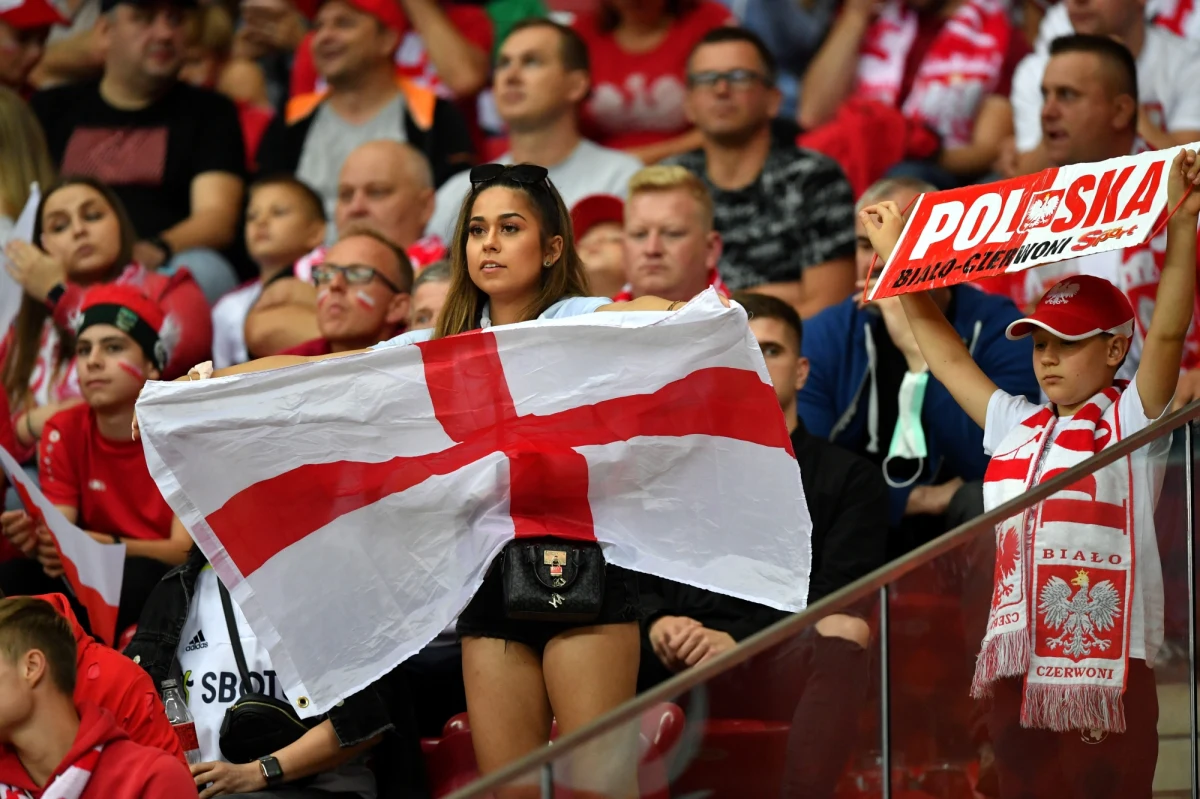 Utrata wygranej z Polską (1:1) w doliczonym czasie gry i przerwanie zwycięskiej serii w eliminacjach są bolesne, ale nie zmienia to faktu, że reprezentacja Anglii pewnie zmierza na mistrzostwa świata w Katarze - piszą po meczu w Warszawie z brytyjskie media.