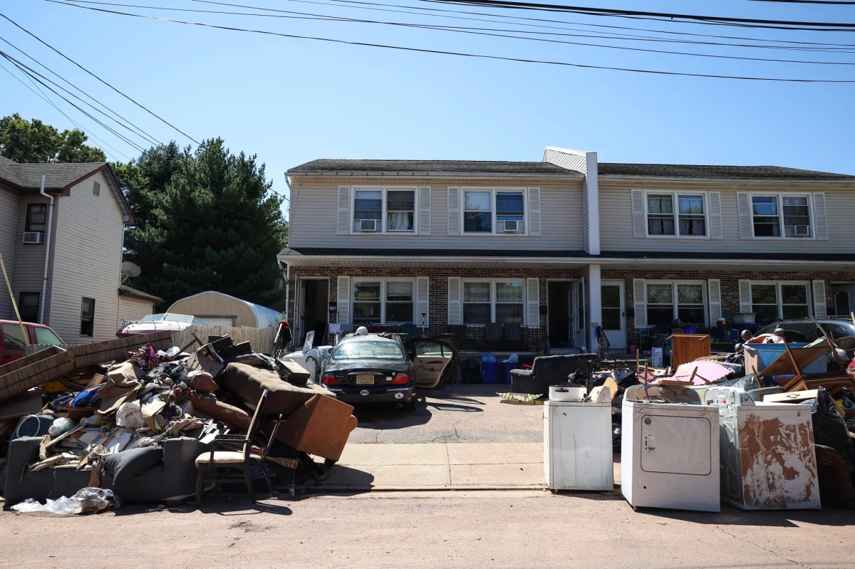 Jeszcze nie usunięto szkód po huraganie Ida, a 12 milionów mieszkańców północno-wschodnich regionów Stanów Zjednoczonych stanęło w obliczu zagrożenia powodziami. Meteorolodzy ostrzegają, że nie trzeba będzie nawet dużych opadów, aby doprowadzić do szybkiego zalania terenów miejskich.