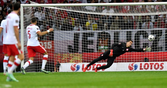 Poland – England.  He indicated guilty of losing the goal.  It’s not Szczęsny!