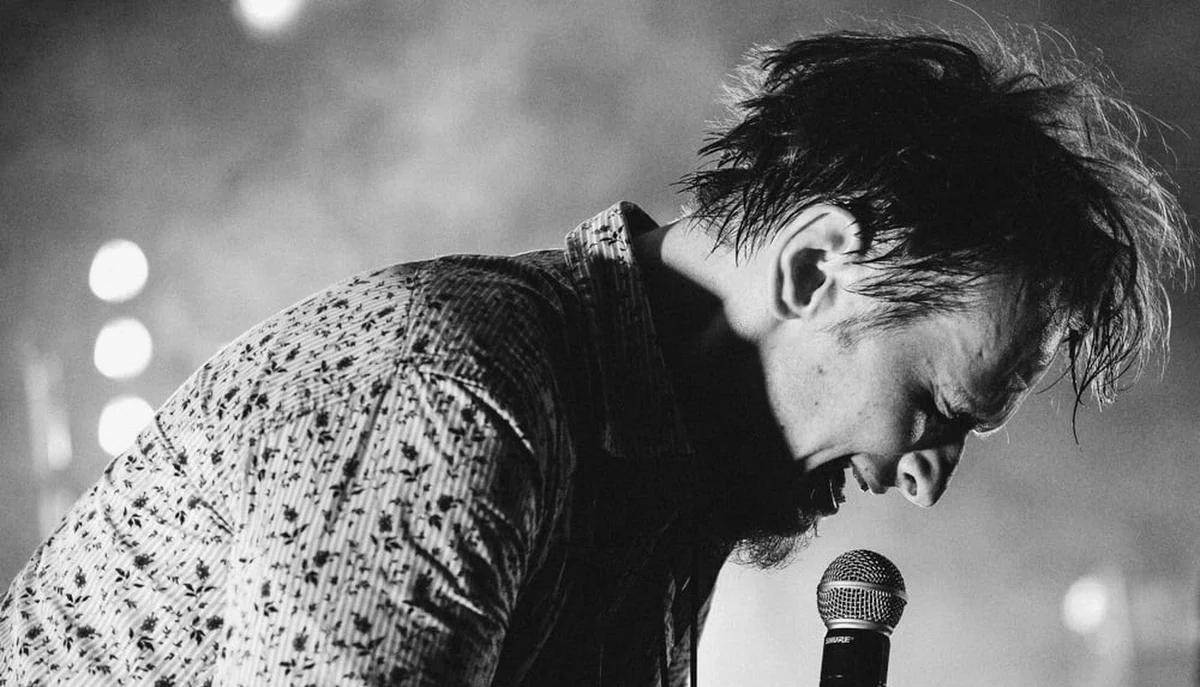 Nie żyje Bart Sosnowski. Muzyk miał 38 lat. Informację o śmierci piosenkarza podała w mediach społecznościowych jego żona. 