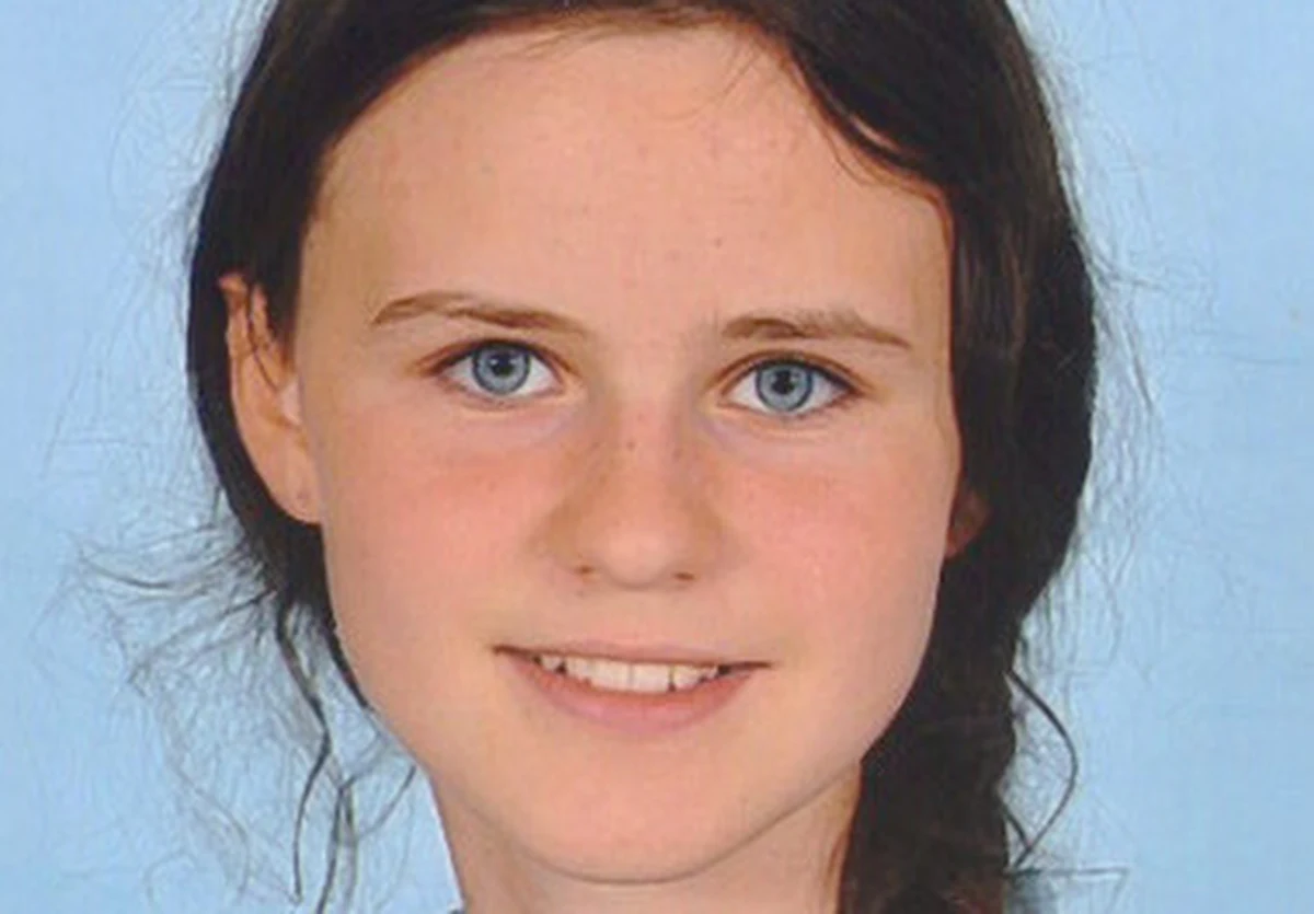 Policjanci z Bydgoszczy prowadzą poszukiwania 14-letniej Aleksandry Pawlak. Nastolatka we wtorek 7 września wyszła z domu i od tamtej pory nie kontaktowała się z najbliższymi. Funkcjonariusze proszą o kontakt wszystkich, którzy mogą pomóc w odnalezieniu 14-latki. 