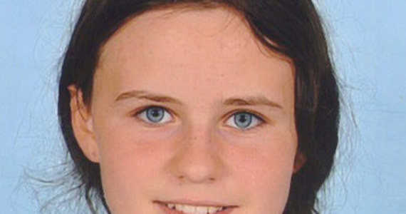 Policjanci z Bydgoszczy prowadzą poszukiwania 14-letniej Aleksandry Pawlak. Nastolatka we wtorek 7 września wyszła z domu i od tamtej pory nie kontaktowała się z najbliższymi. Funkcjonariusze proszą o kontakt wszystkich, którzy mogą pomóc w odnalezieniu 14-latki. 