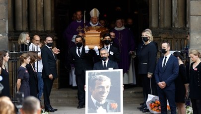 Pogrzeb Jeana-Paula Belmondo. Wiwat i owacje na stojąco podczas uroczystości