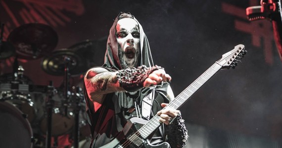 Adam "Nergal" Darski został uniewinniony od zarzutu obrazy uczuć religijnych - podał portal wPolityce.pl. Chodzi o sprawę dotyczącą umieszczenia przez muzyka w internecie zdjęcia Matki Boskiej, na którym widnieje but w miejscu twarzy. 