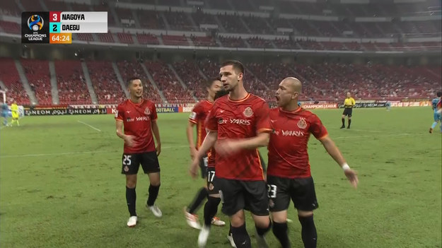 Jakub Świerczok zdobył hat tricka w meczu Azjatyckiej Ligi Mistrzów pomiędzy Nagoya Grampus i Daegu FC. Ekipa polskiego napastnika wygrała 4-2.

