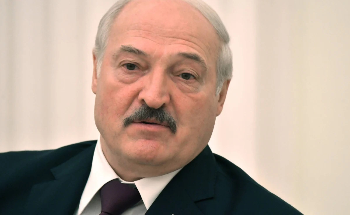 Prezydent Białorusi Alaksandr Łukaszenka wręczył nagrody państwowe z okazji nowego święta Dnia Jedności Narodowej, obchodzonego 17 września, w rocznicę ataku ZSRR na Polskę. Według Łukaszenki bez tej daty "nie byłoby Białorusi" w jej dzisiejszych granicach. 