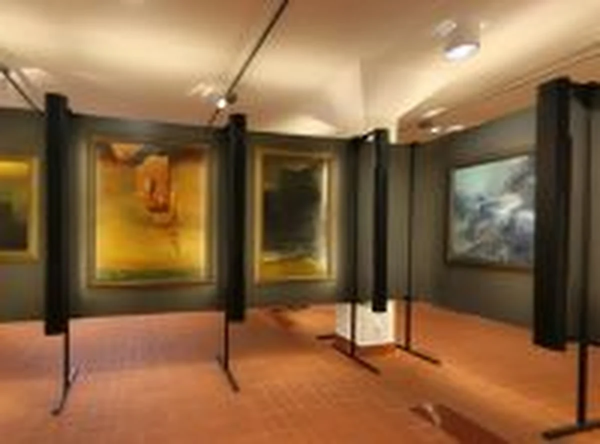 Przeszło 45 tys. osób odwiedziło od początku tego roku Galerię Zdzisława Beksińskiego w Muzeum Historycznym w Sanoku (Podkarpackie).