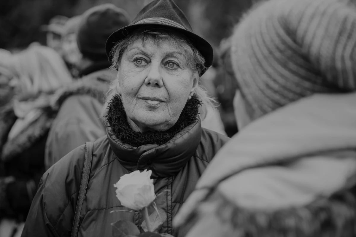 Krystyna Kołodziejczyk-Ziębińska zmarła w szpitalu. Artystka była znana z produkcji takich jak „Kogel-mogel”, „Czterdziestolatek” oraz „Czterej pancerni i pies”. Informację o śmierci aktorki potwierdziła portalowi Interia najbliższa rodzina artystki. 