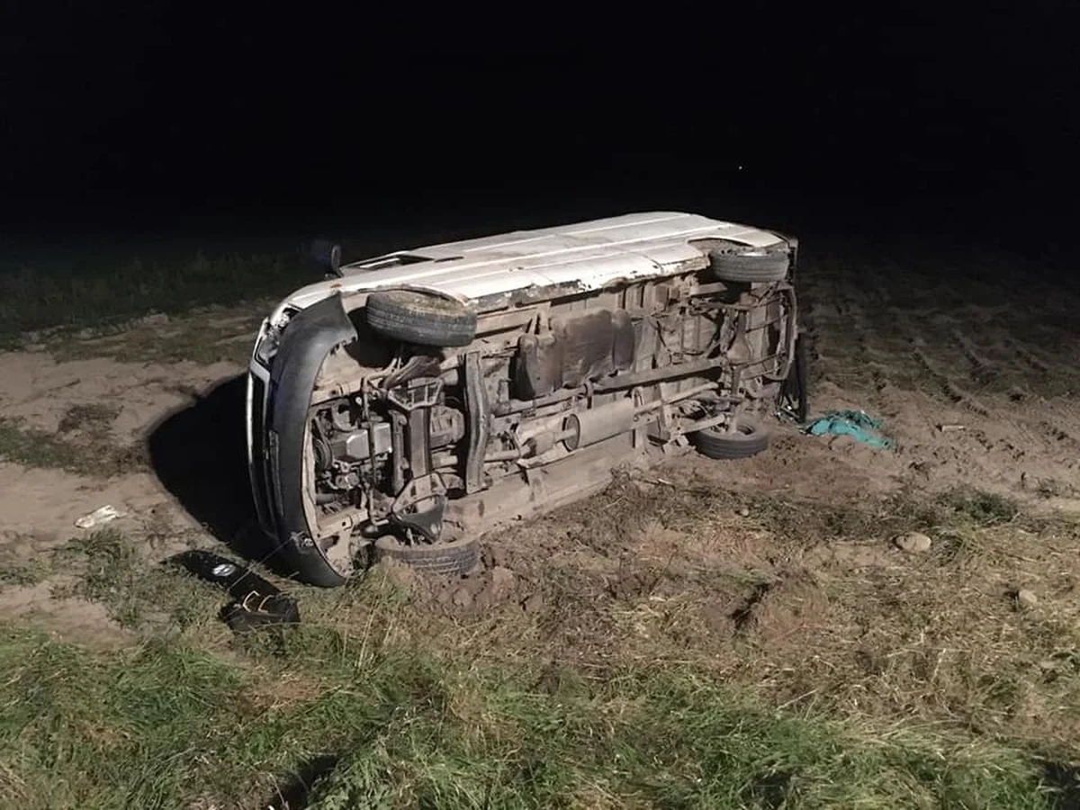 Jest tymczasowy areszt dla kierowcy i pasażera busa, którzy kilka dni temu nie zatrzymali się do policyjnej kontroli w Gąsiorach na Lubelszczyźnie - dowiedział się reporter RMF FM Krzysztof Kot. Obaj mężczyźni byli pod wpływem środków odurzających.